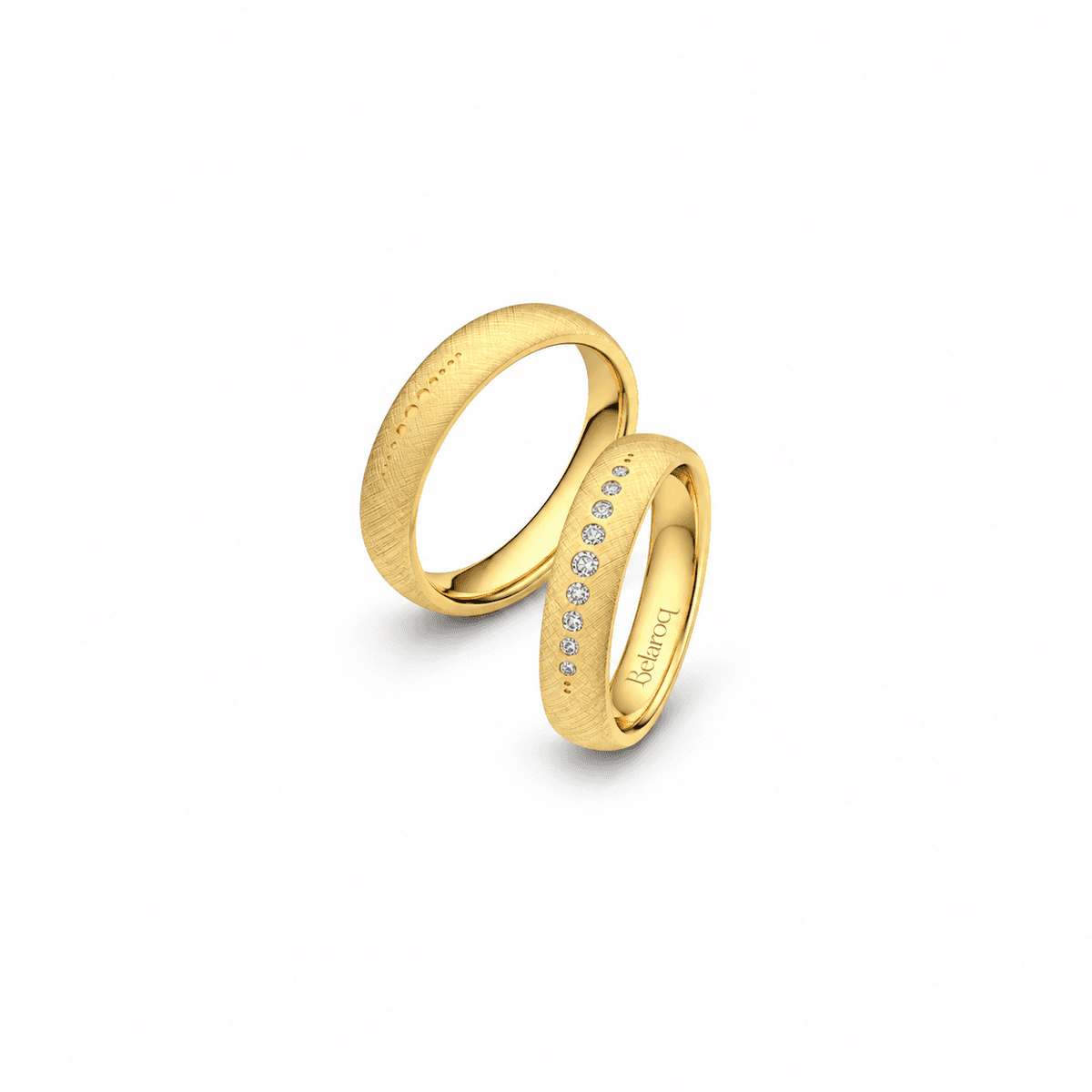 Belaroq Rosaviegisellea Round Flush Wedding Ring Set