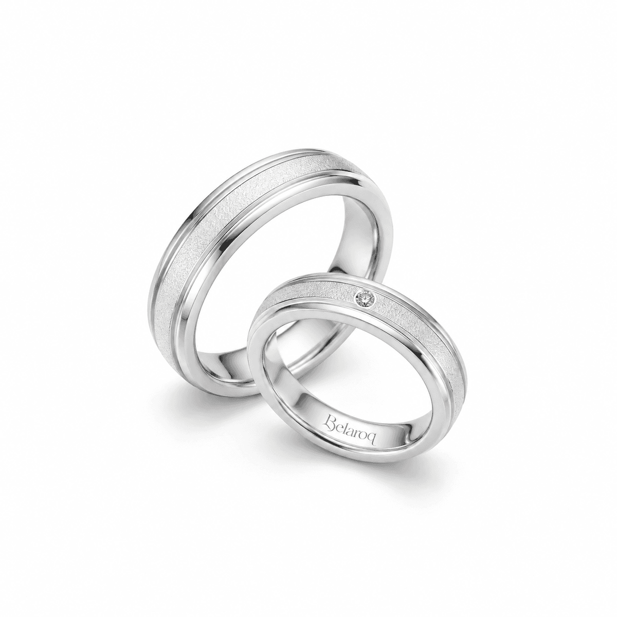 Belaroq Seliora Round Flush Wedding Ring Set